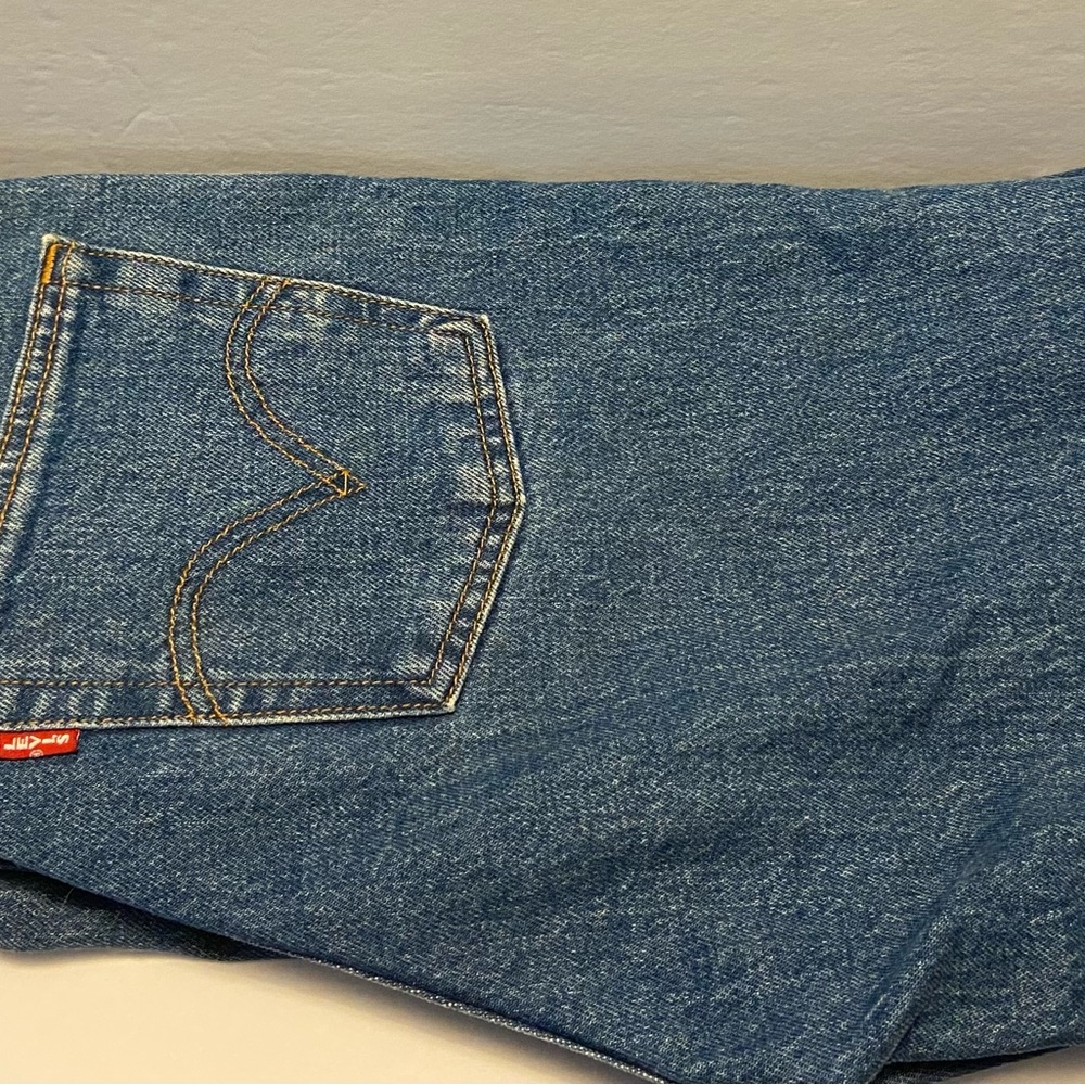 Levi’s Premium | Ribcage Straight - Picture 8 of 10
